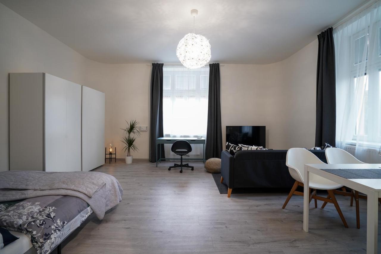 Lucy'S Apartments Оломоуц Екстер'єр фото